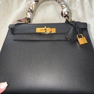 2025 Kelly 28 Black epsom with Gold hardware